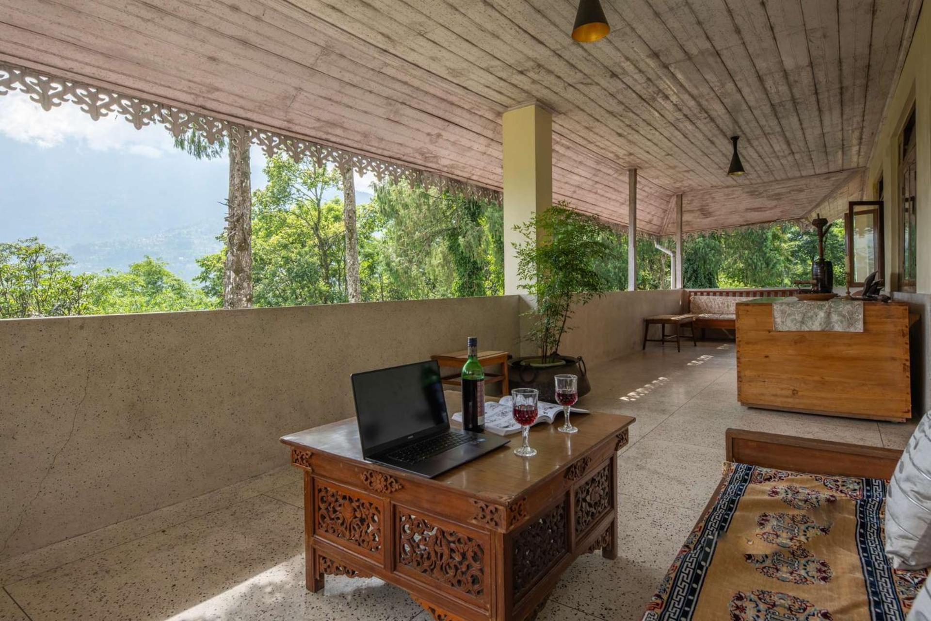 La Ipsing Farm: Heritage Orchard Retreat with Mountain Views Samdong Exterior photo